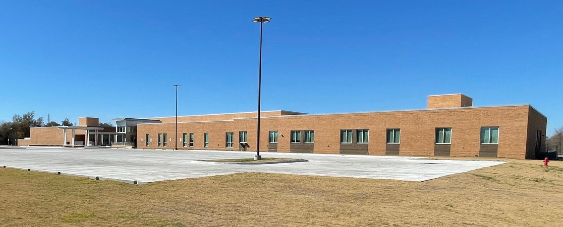 Wide shot o Permanent hospital
